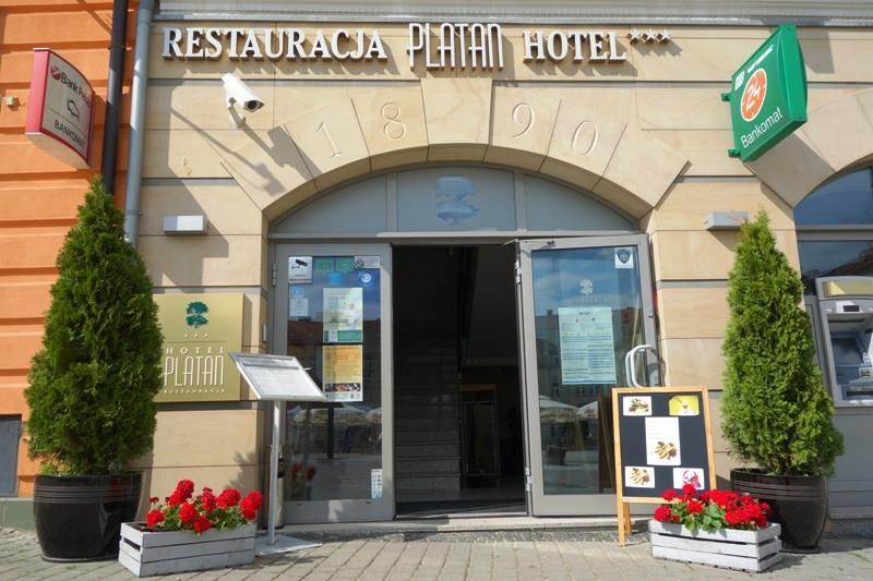 Hotel-Restauracja Platan Chrzanow Exterior photo